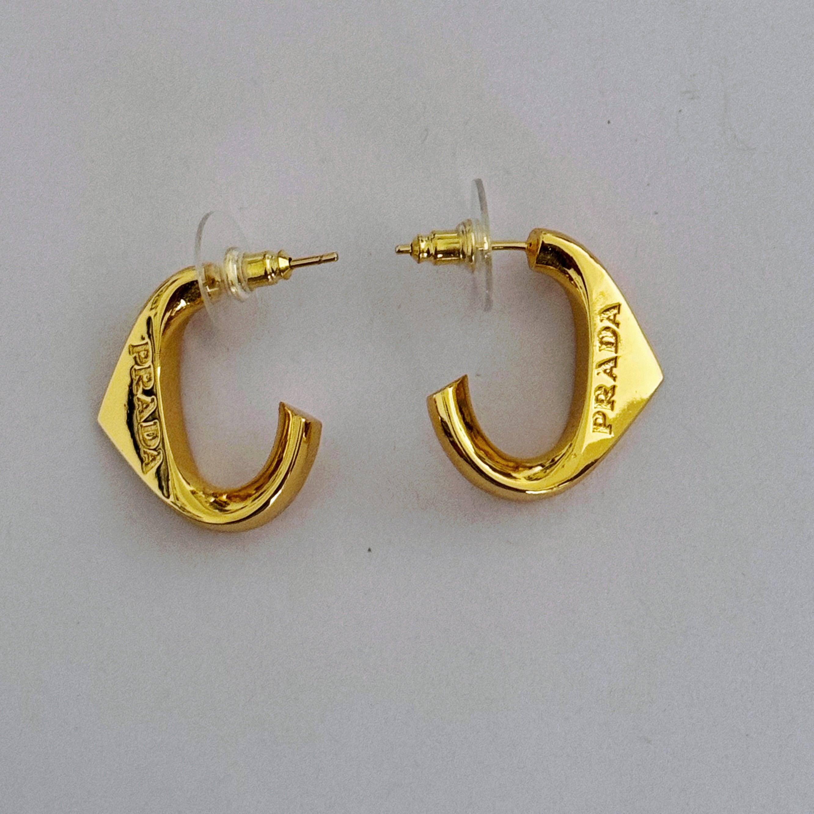 ARETES PRADA DORADO - Main Image