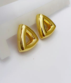 ARETES TRIANGLE