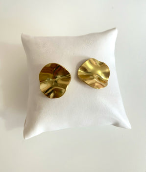 ARETES AURA