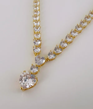 COLLAR CORAZÓN ZIRCONIAS