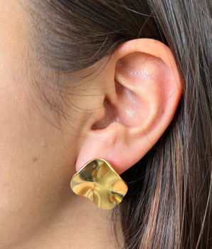 ARETES AURA