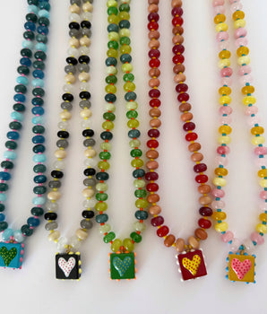 COLLAR COLOR POP HEART