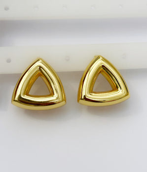 ARETES TRIANGLE