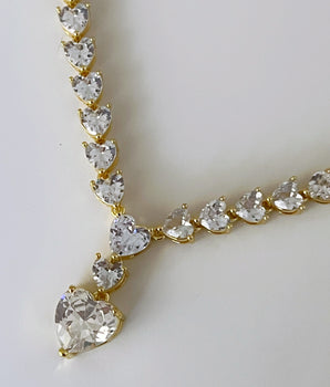 COLLAR CORAZÓN ZIRCONIAS