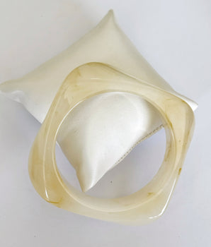 BRAZALETE RESIN FRAME BEIGE