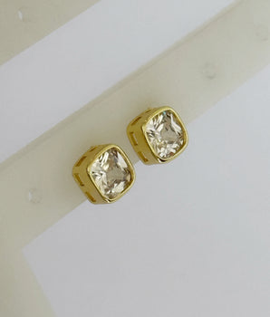 ARETES SQUARE
